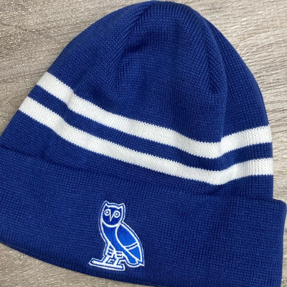 OVO x Toronto Maple Leafs Beanie *sold* - Picture 3 of 5